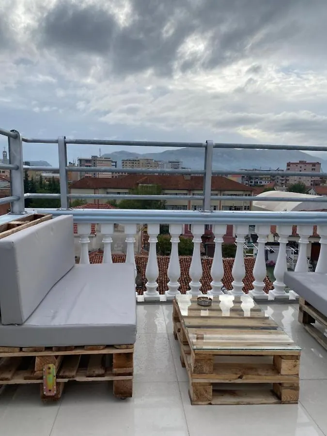 Eagle'S Nest Apartment Shkoder