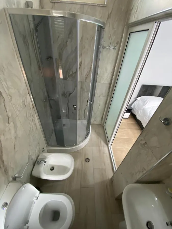 Eagle'S Nest Apartment Shkoder