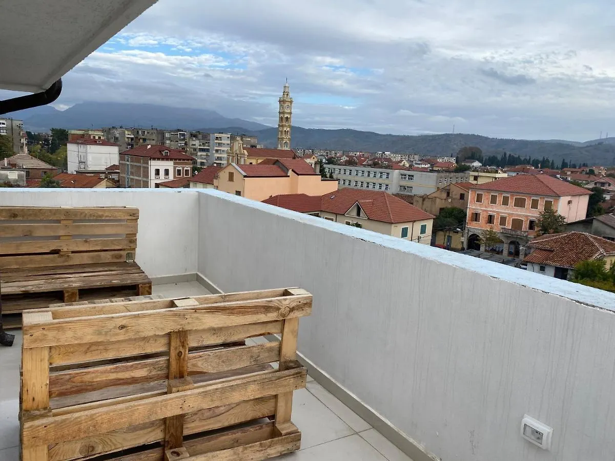 Eagle'S Nest Apartment Shkoder