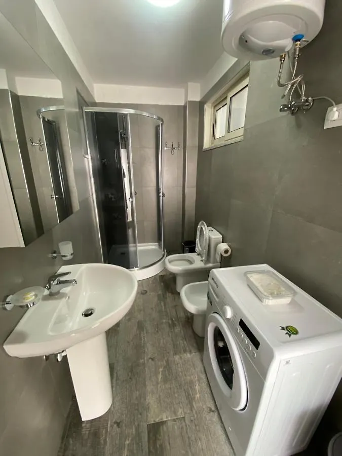 Eagle'S Nest Apartment Shkoder