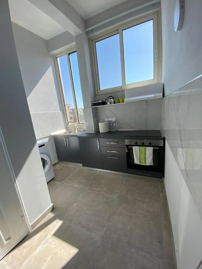 Eagle'S Nest Apartment Shkoder