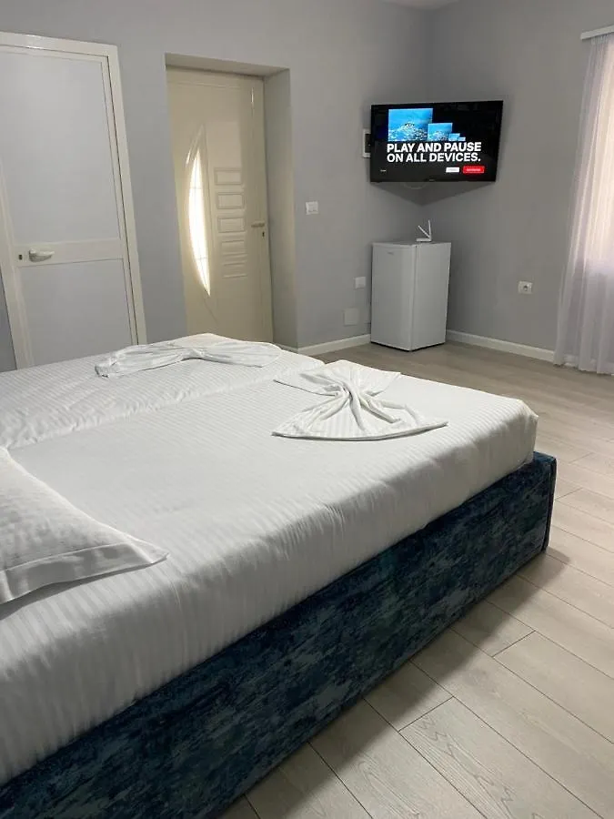 Eagle'S Nest Apartment Shkoder